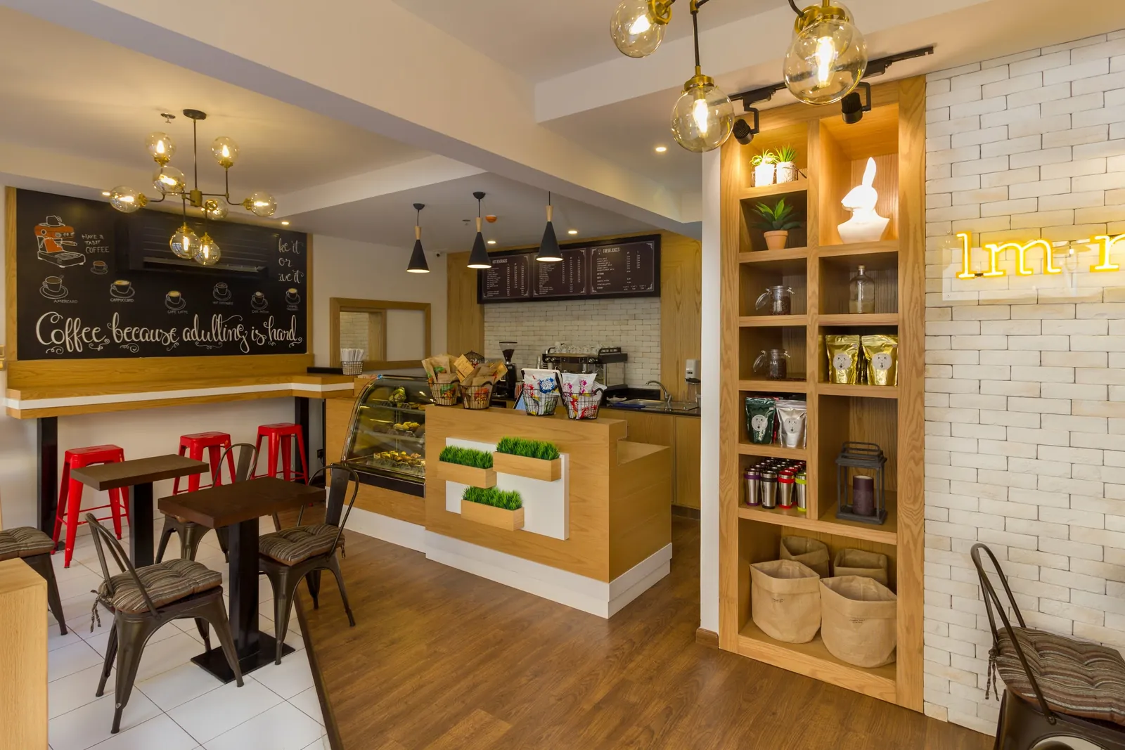 Koalagry Cafe interior and terrace in Bahrain (8)