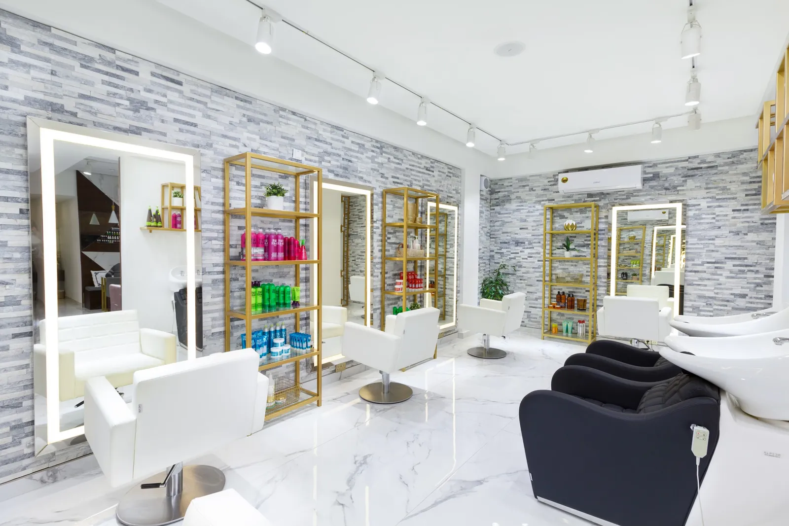 Makyaj Pro beauty salon interior in Bahrain (5)